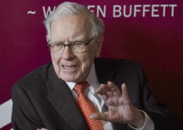 Warren Buffett resigns as trustee of Gates Foundation