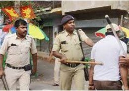 West Bengal police lathi-charges people protesting for Covid-19 vaccines.